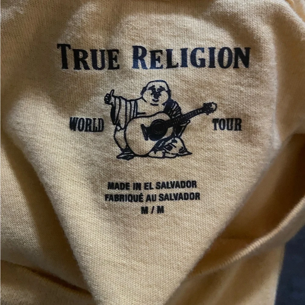 TRUE RELIGION TEE SHIRT